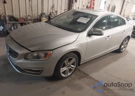 2014 Volvo S60 T5 Platinum из США, поврежденный, VIN YV1612FH6E2296700